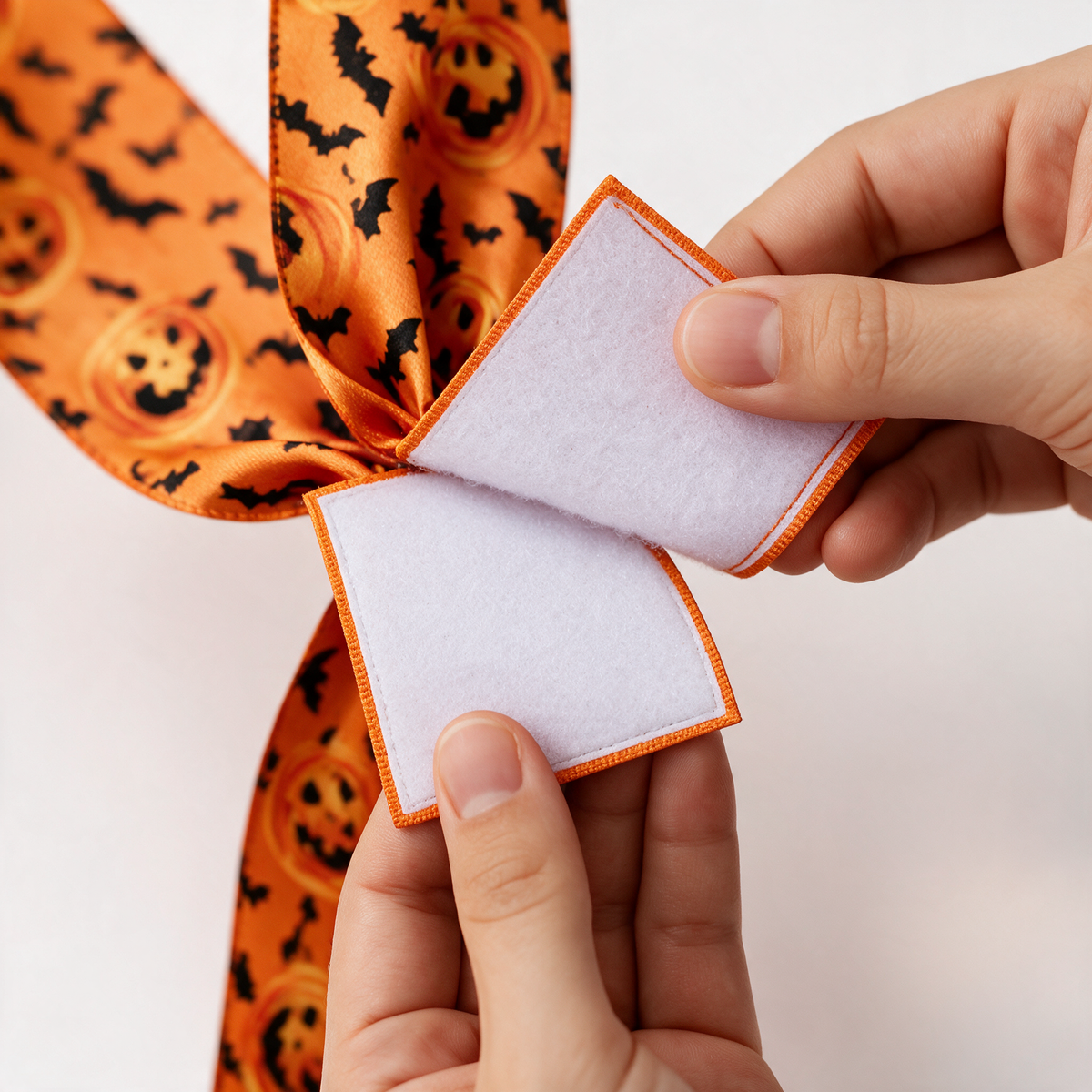 Halloween Hallow Cabinet Bows